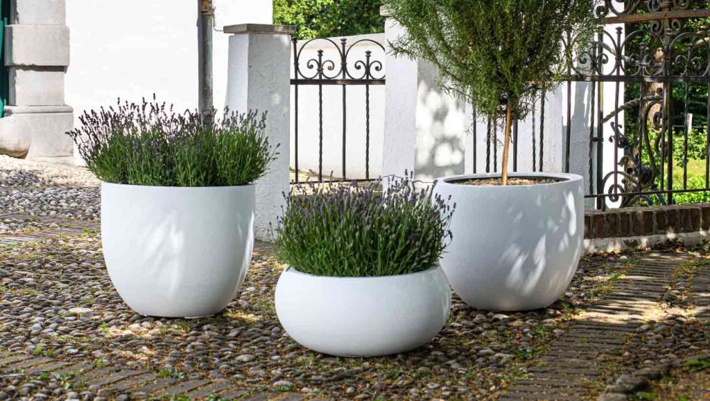 Gartengestaltung mit Pflanzkübeln