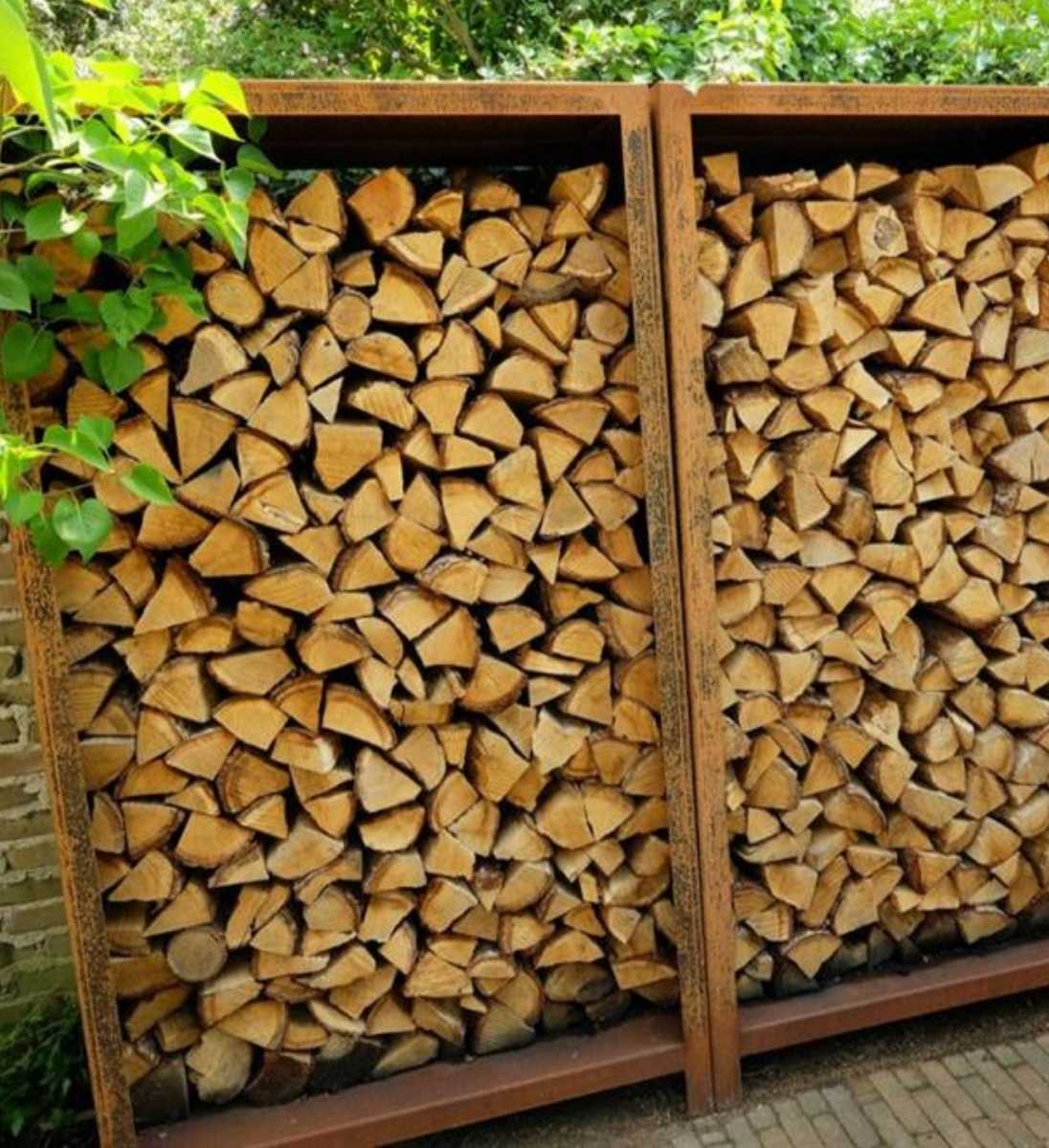 Holzlager Cortenstahl groß und 150 cm breit