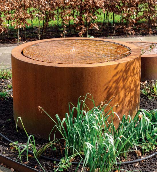 Detailaufnahme Zubehör Pumpe für Wassertische ADEZZ