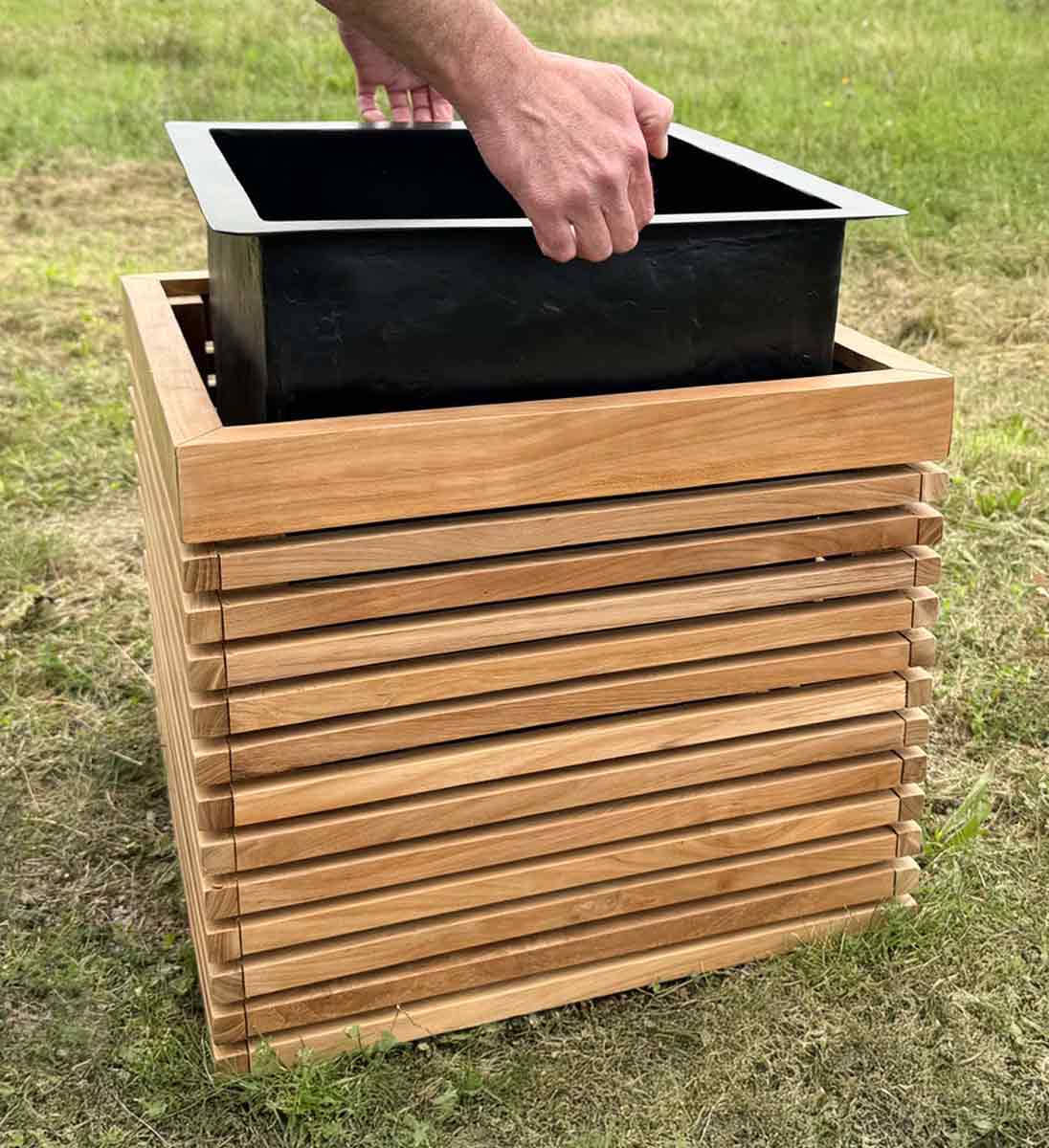 MODULO Pflanzkasten Teak mit Pflanzeinsatz