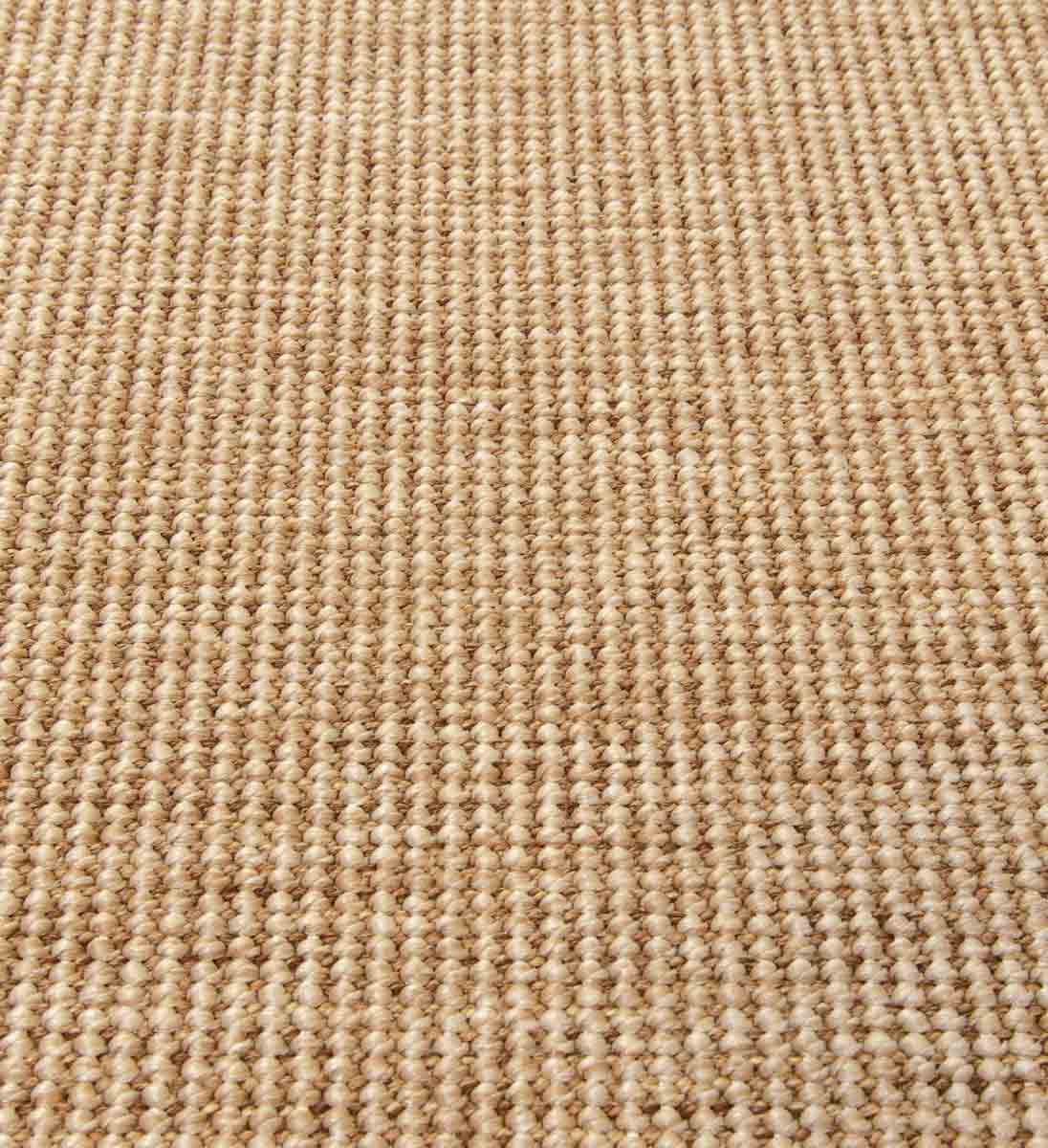 OutdDetailansicht der Bouclé-Struktur des Outdoor-Teppichs TAFFINO-RIPS in Beige