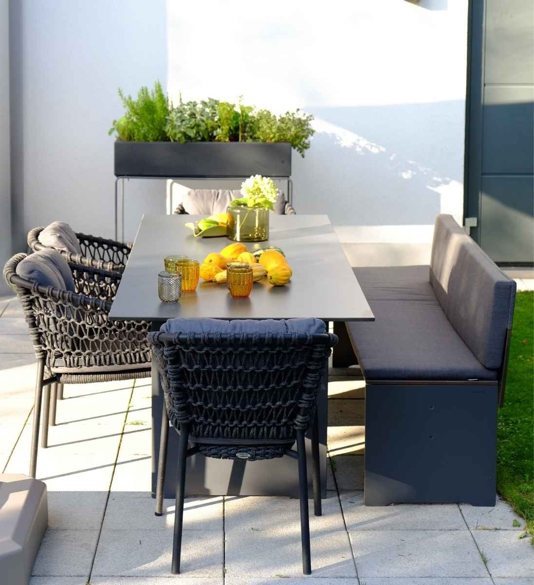 RIVA Design Gartenbank mit Rückenlehne aus HPL für Lounge-Bereich