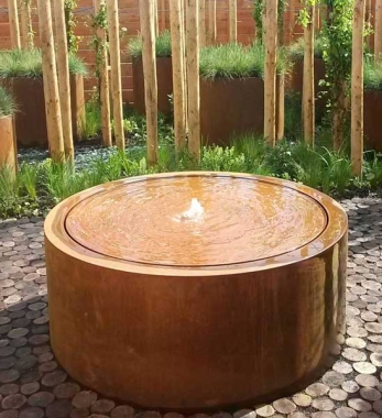 Cortenstahl Brunnen Wassertisch rund