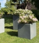 Pflanzkübel aus Polystone in Betonoptik